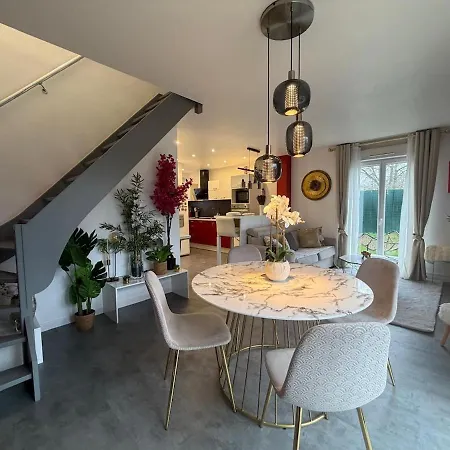 Escale Des Grimpeurs Tatil Evi Milly-la-Foret